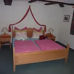 Hof Guttels Waldgasthof Ferienpension 2*