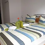 Hof Guttels Waldgasthof Ferienpension Guest house