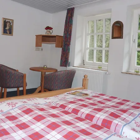 Hof Guttels Waldgasthof Ferienpension Gasthof Rotenburg an der Fulda