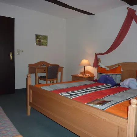 Hof Guttels Waldgasthof Ferienpension 2*