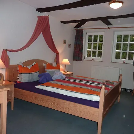 Gasthof Hof Guttels Waldgasthof Ferienpension