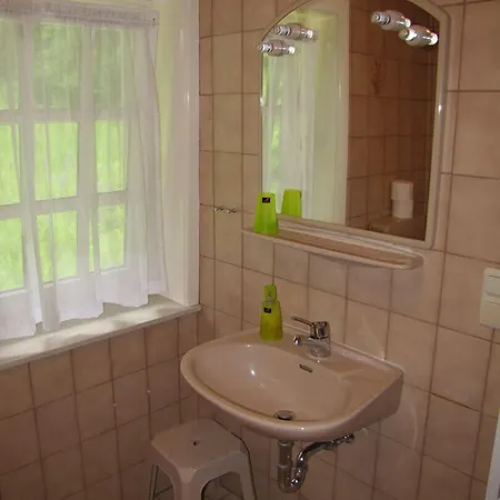 Hof Guttels Waldgasthof Ferienpension 2*