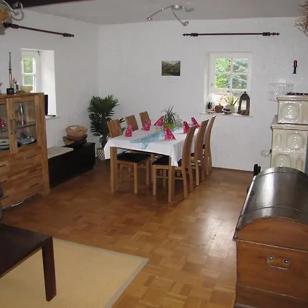 Hof Guttels Waldgasthof Ferienpension Gasthof 2*