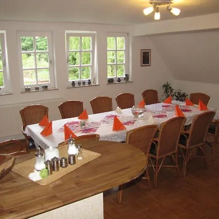 Hof Guttels Waldgasthof Ferienpension 2*